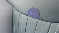 MINI Aceman 135kW E Classic 43kWh 5dr Auto Electric Hatchback